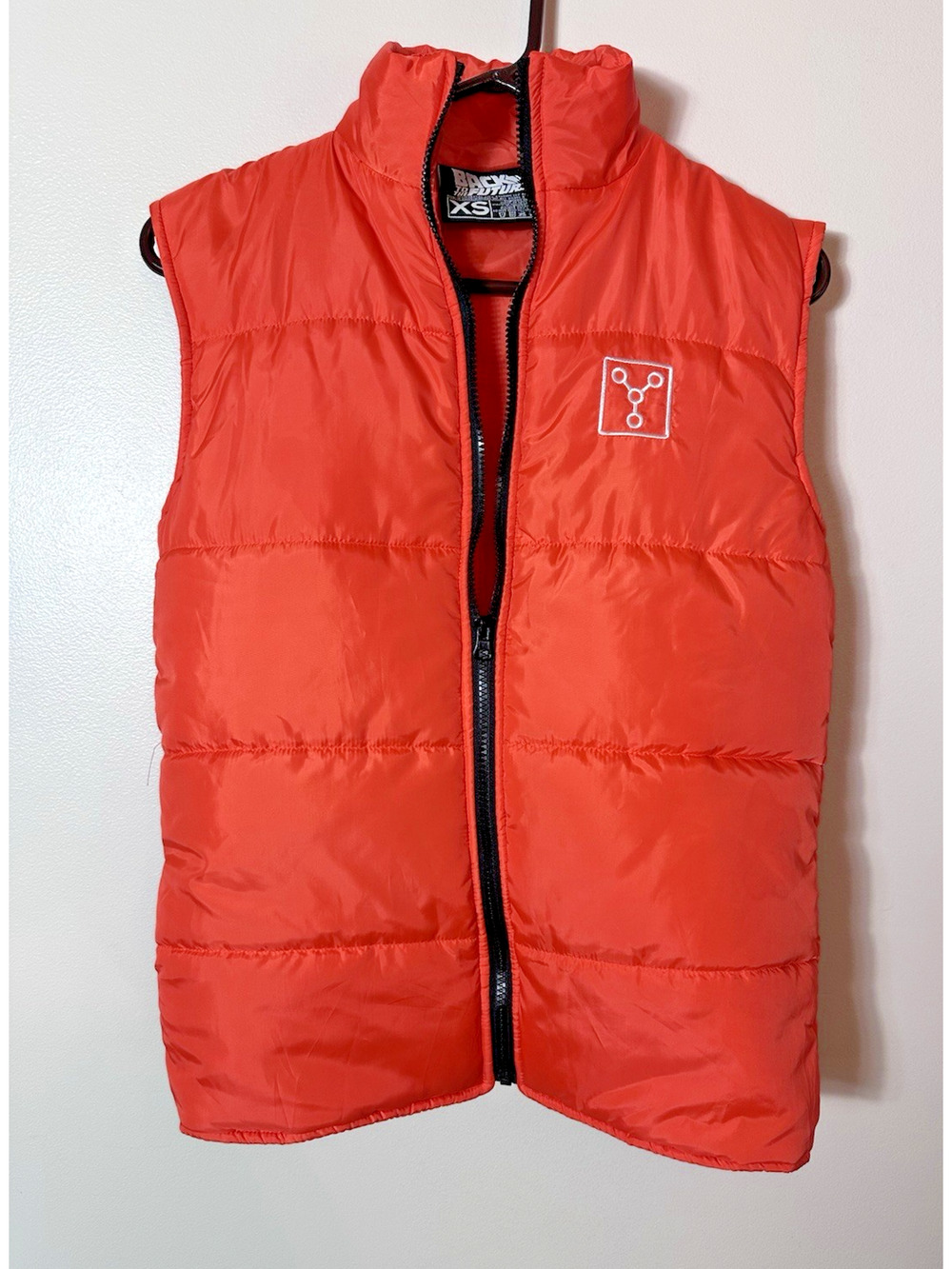 Back to the Future Vest Mens XS Orange OUTATIME California Plate Puffer Lootwear - Picture 1 of 10